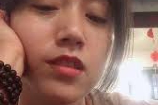 谢娜成都演唱会想看人数超35万艺人跨界为何引争议